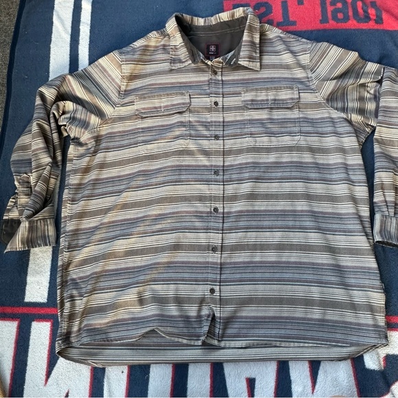 Swiss Tech Black and Gray Striped Shirt - Picture 1 of 5